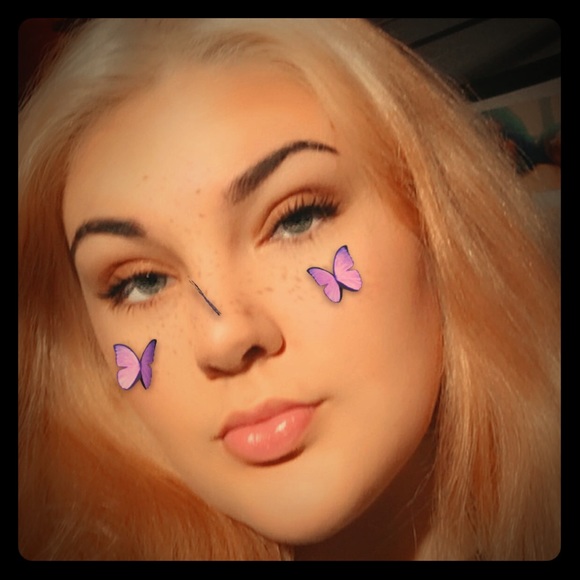 Meet your Posher, Allyson - Picture 1 of 1